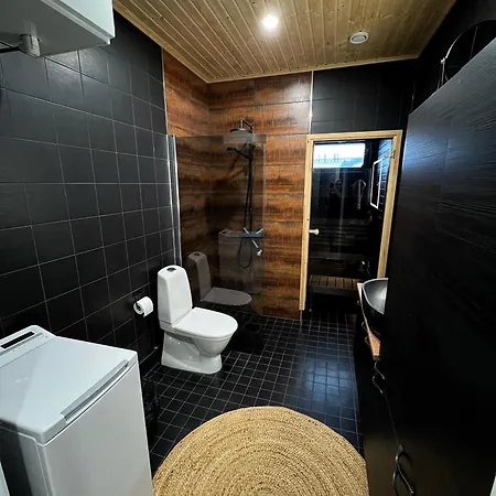 Modern & Stylish 2br With Sauna, Terrace And Free Private Parking Apartmán *