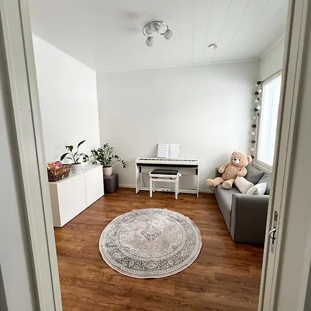 Modern & Stylish 2br With Sauna, Terrace And Free Private Parking Apartmán