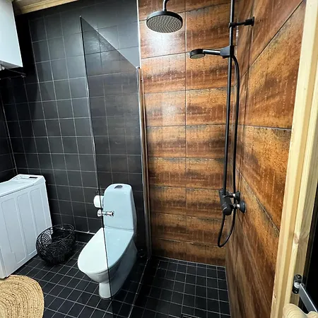 Apartmán Modern & Stylish 2br With Sauna, Terrace And Free Private Parking *